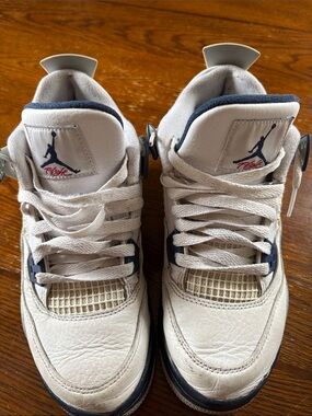 Air Jordan Retro White/Navy Flight Sneakers